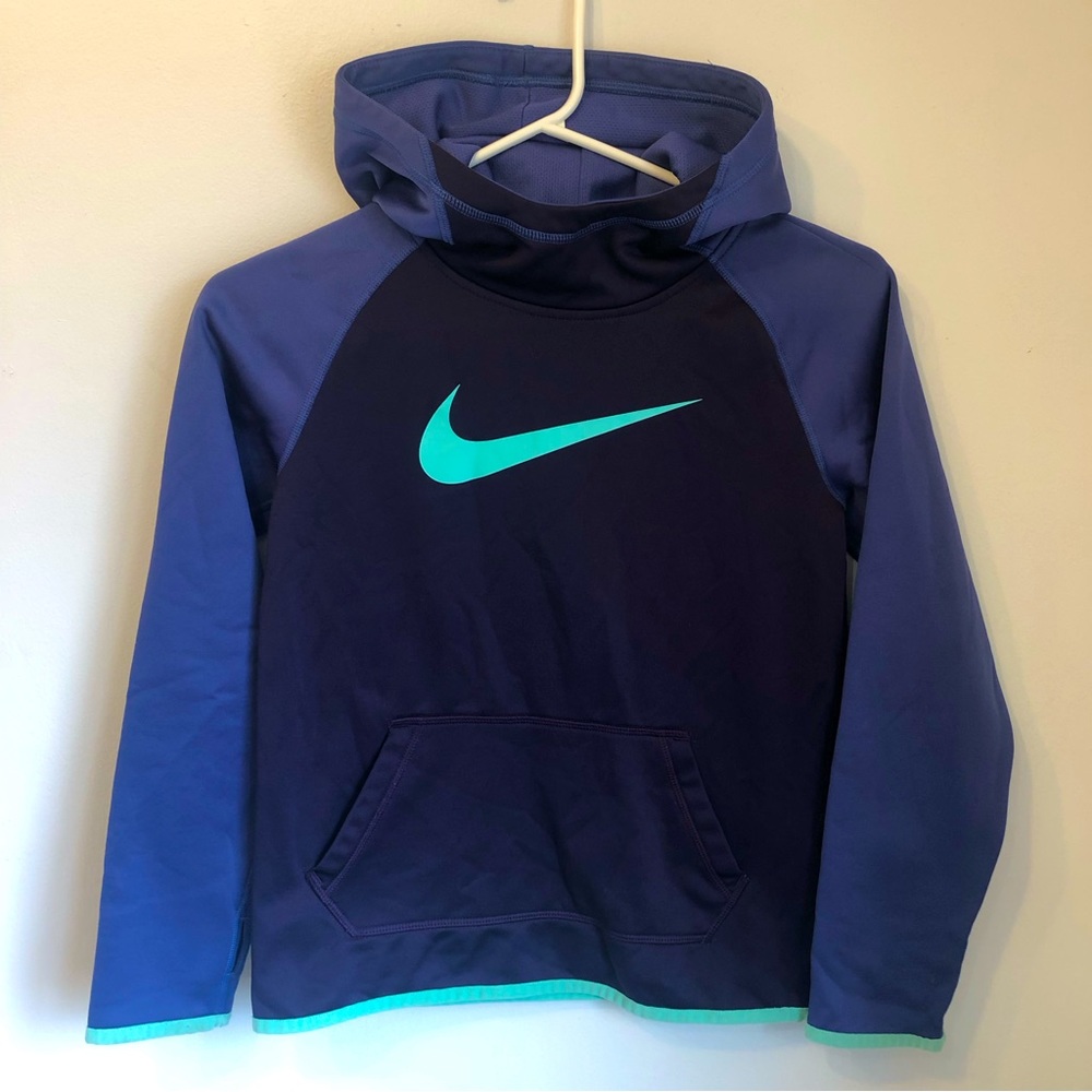 Nike Dri-Fit Girl’s Pullover Hoodie Size M